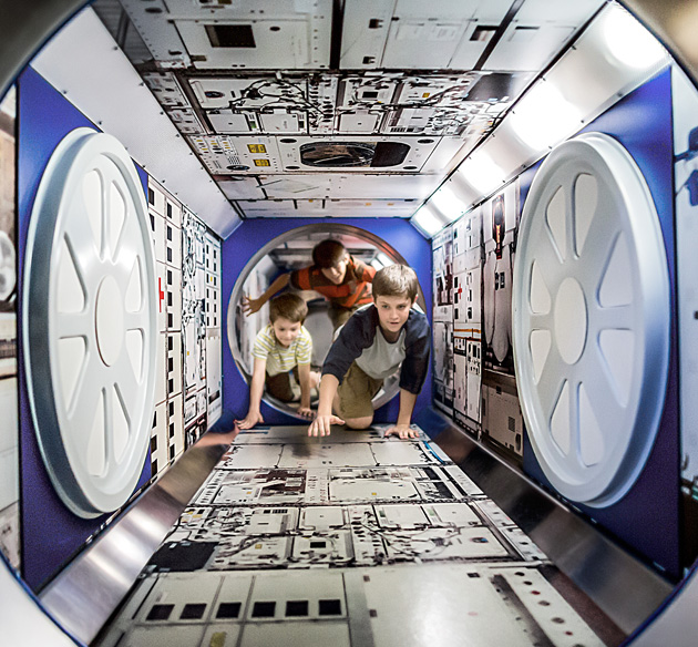 Space Shuttle Atlantis Zone Kennedy Space Center - rocket ship simulator roblox