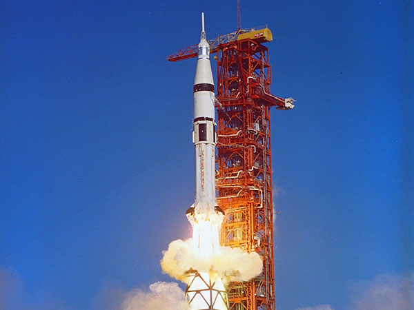 The Saturn 1B launched the Apollo spacecraft into Earth orbit to train for manned flights to the moon. 