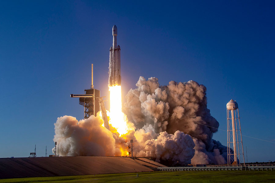 Falcon Heavy launching from Launch Complex 39A