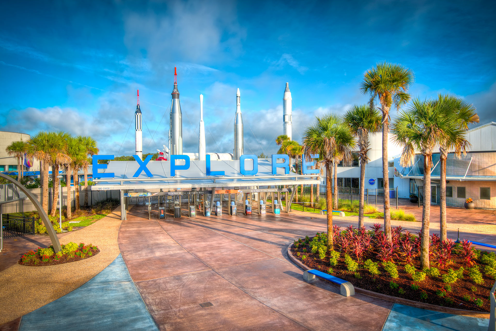 kennedy space center visitor complex tours